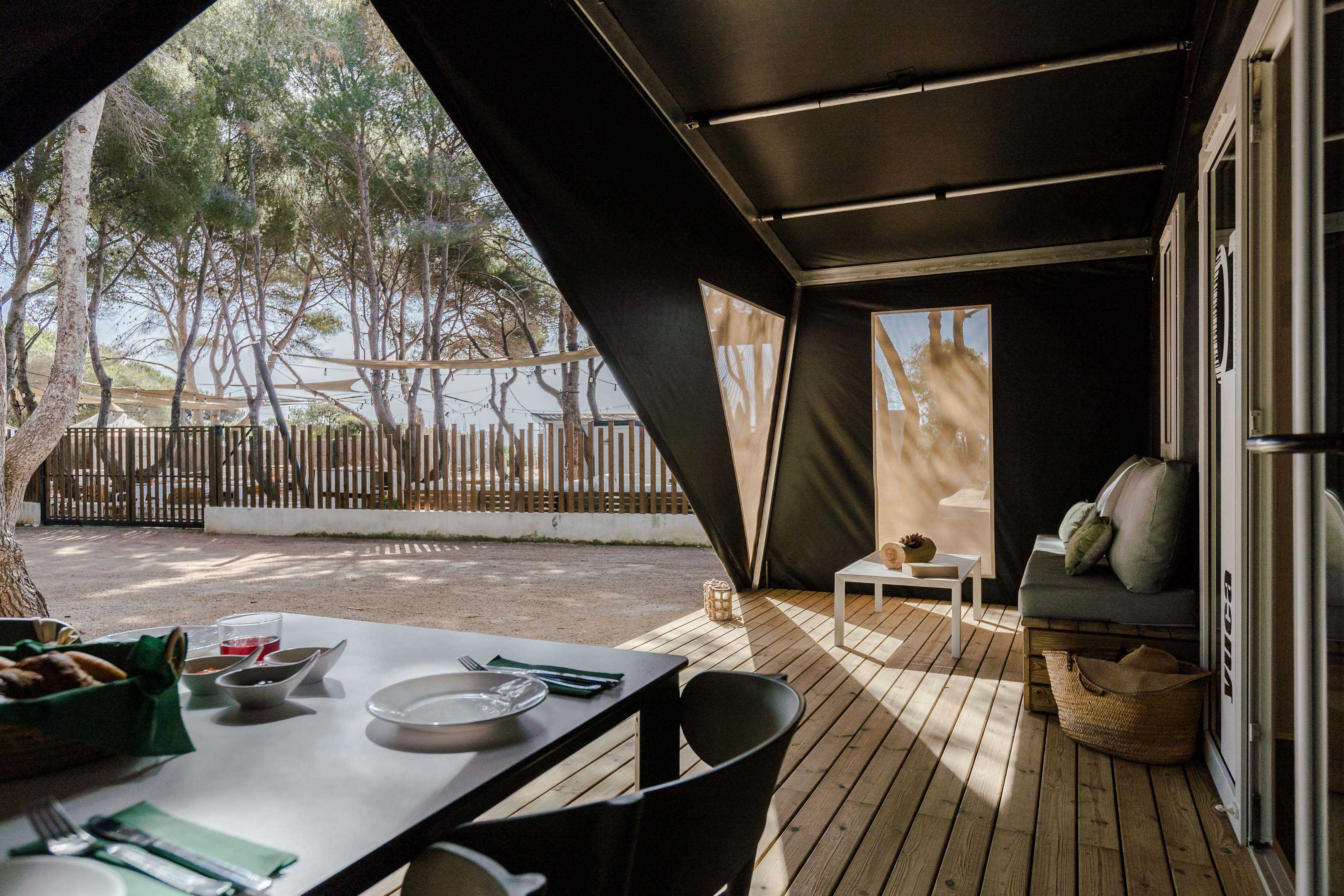 Yuca and Iris, our two new accommodations!