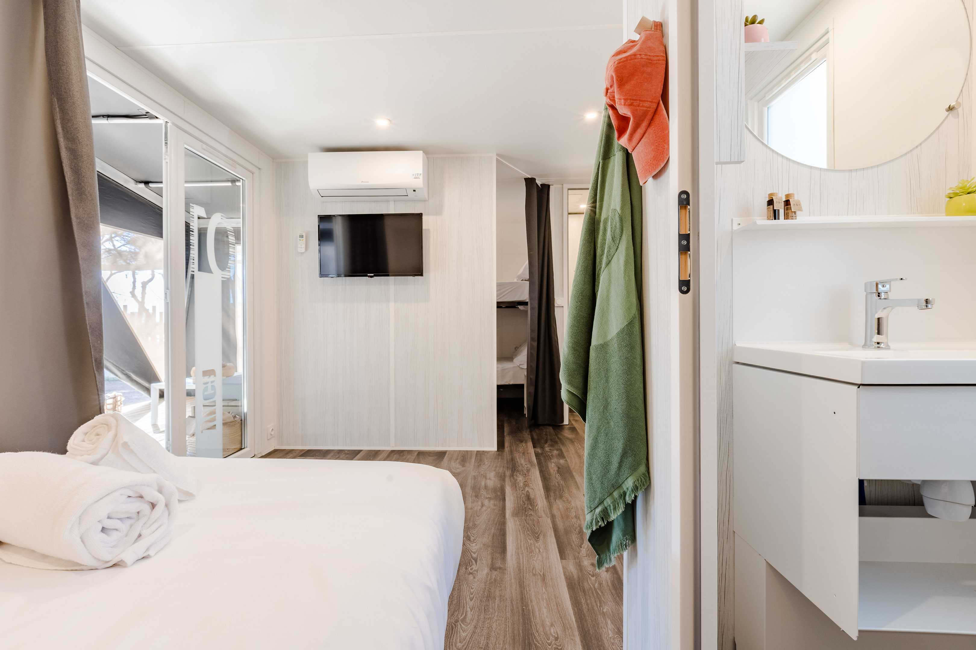 Yuca and Iris, our two new accommodations!