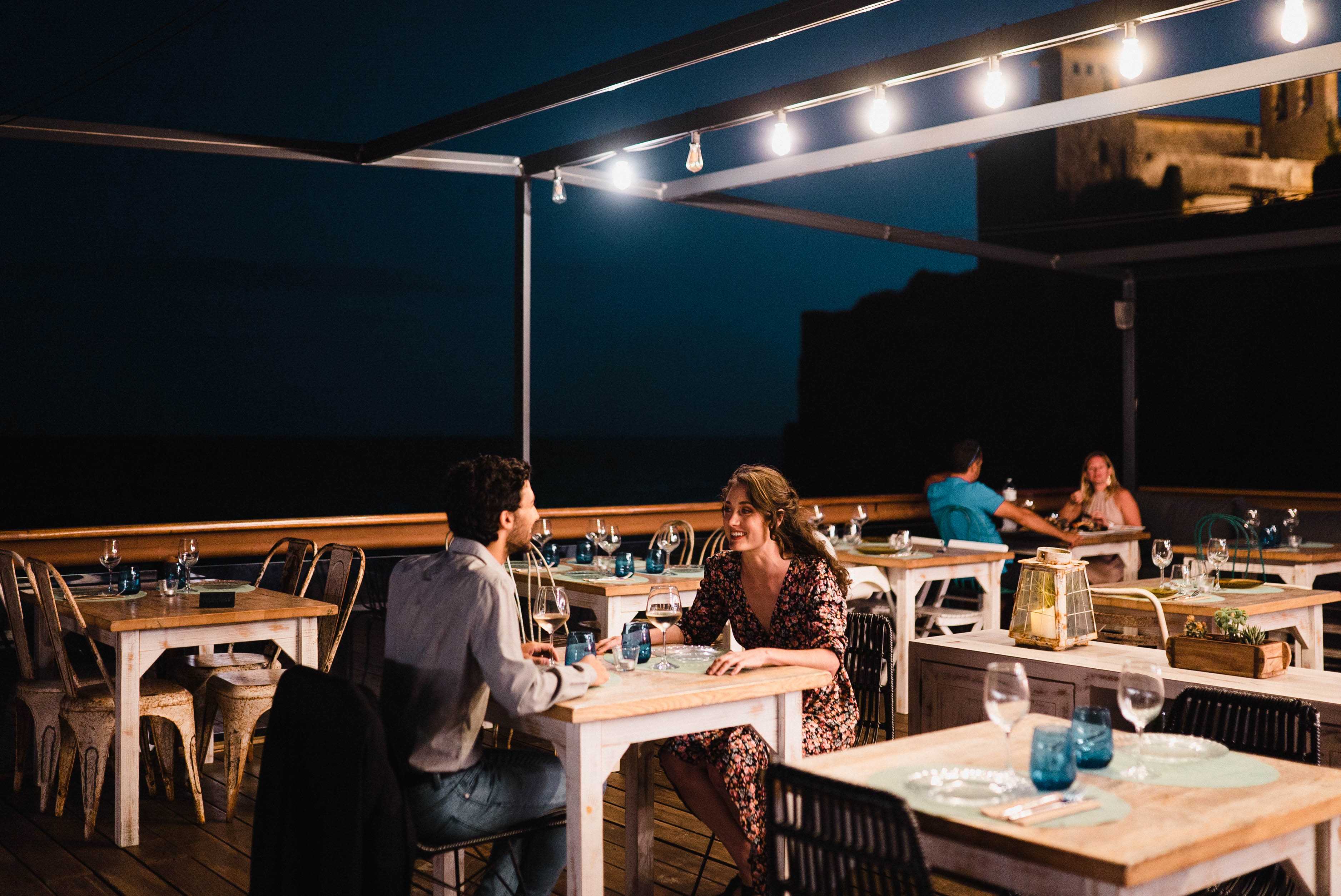 Lugares mágicos en Tamarit para una cena romántica en Tarragona